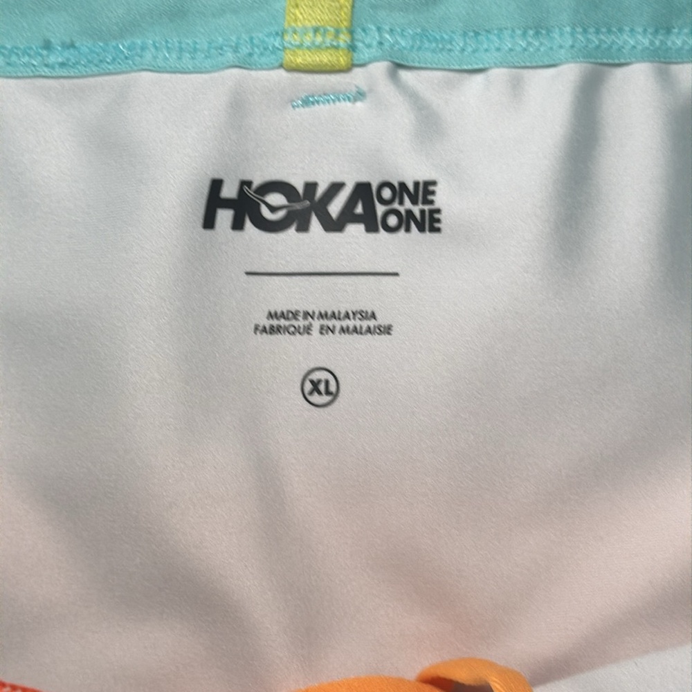 Hoka Women’s Novafly 6” Spandex Knit Shorts Sz XL in Cloudless Ombré! - Picture 8 of 12